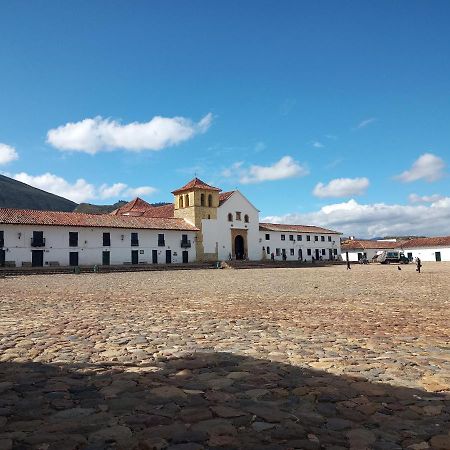 Hospederia La Roca Plaza Principal Bed & Breakfast Boyaca Bagian luar foto