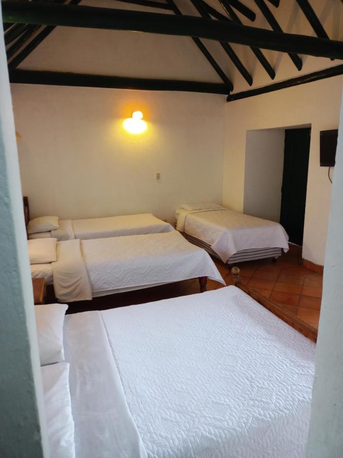 Hospederia La Roca Plaza Principal Bed & Breakfast Boyaca Bagian luar foto