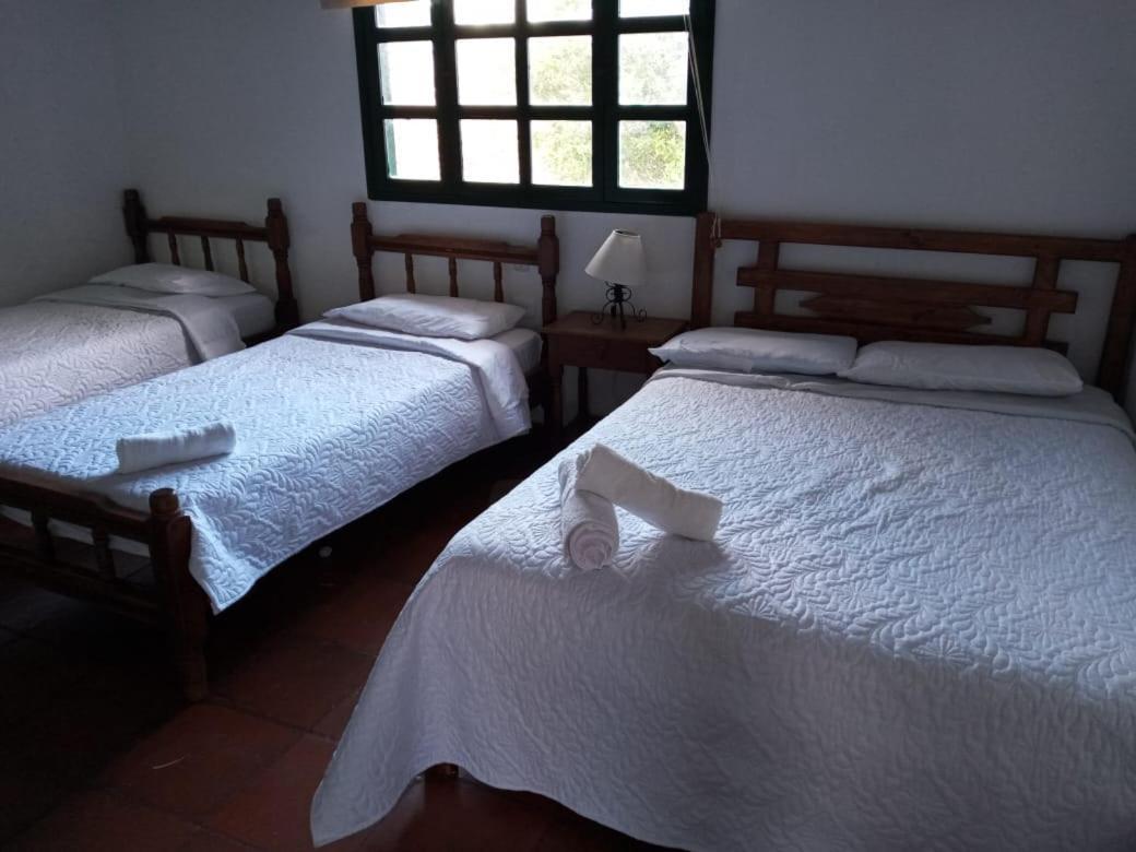 Hospederia La Roca Plaza Principal Bed & Breakfast Boyaca Bagian luar foto