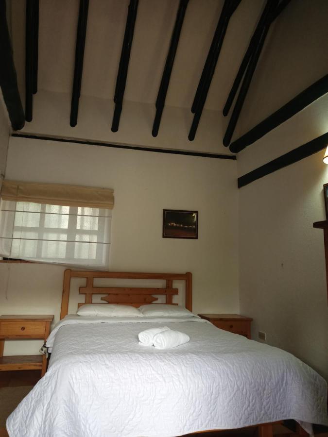 Hospederia La Roca Plaza Principal Bed & Breakfast Boyaca Bagian luar foto