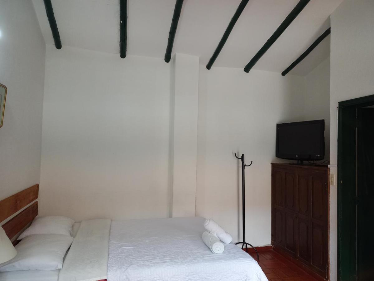Hospederia La Roca Plaza Principal Bed & Breakfast Boyaca Bagian luar foto