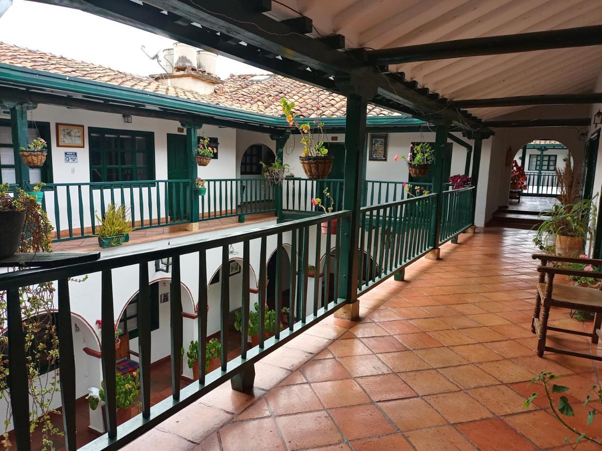 Hospederia La Roca Plaza Principal Bed & Breakfast Boyaca Bagian luar foto